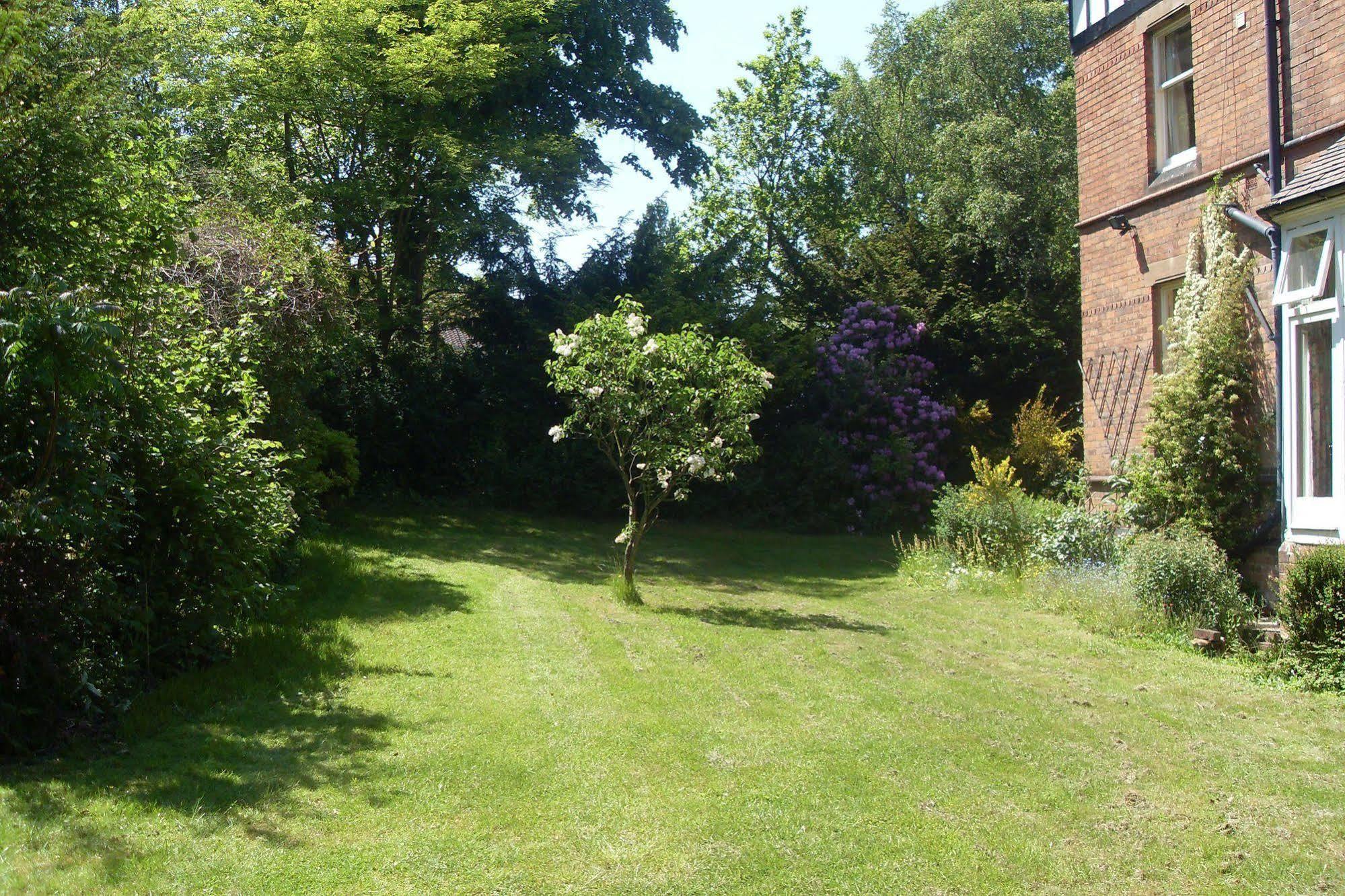 Awentsbury Hotel Near Birmingham University Exteriör bild